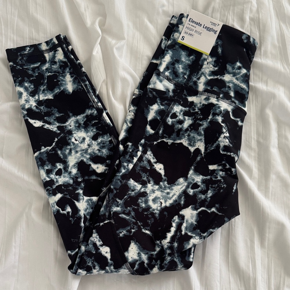 BRAND NEW Old Navy Marble Print Leggings